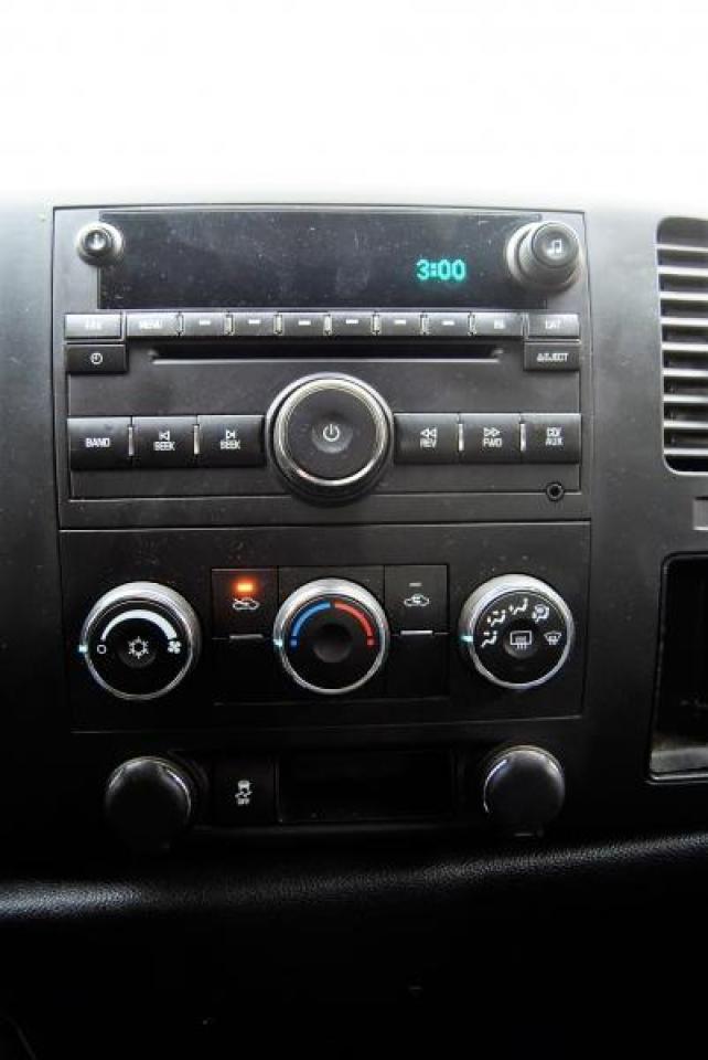 2012 Chevrolet Silverado 1500 |AUTO|4X4|ALLOYS|6 PASSENGER & MUCH MORE! Photo