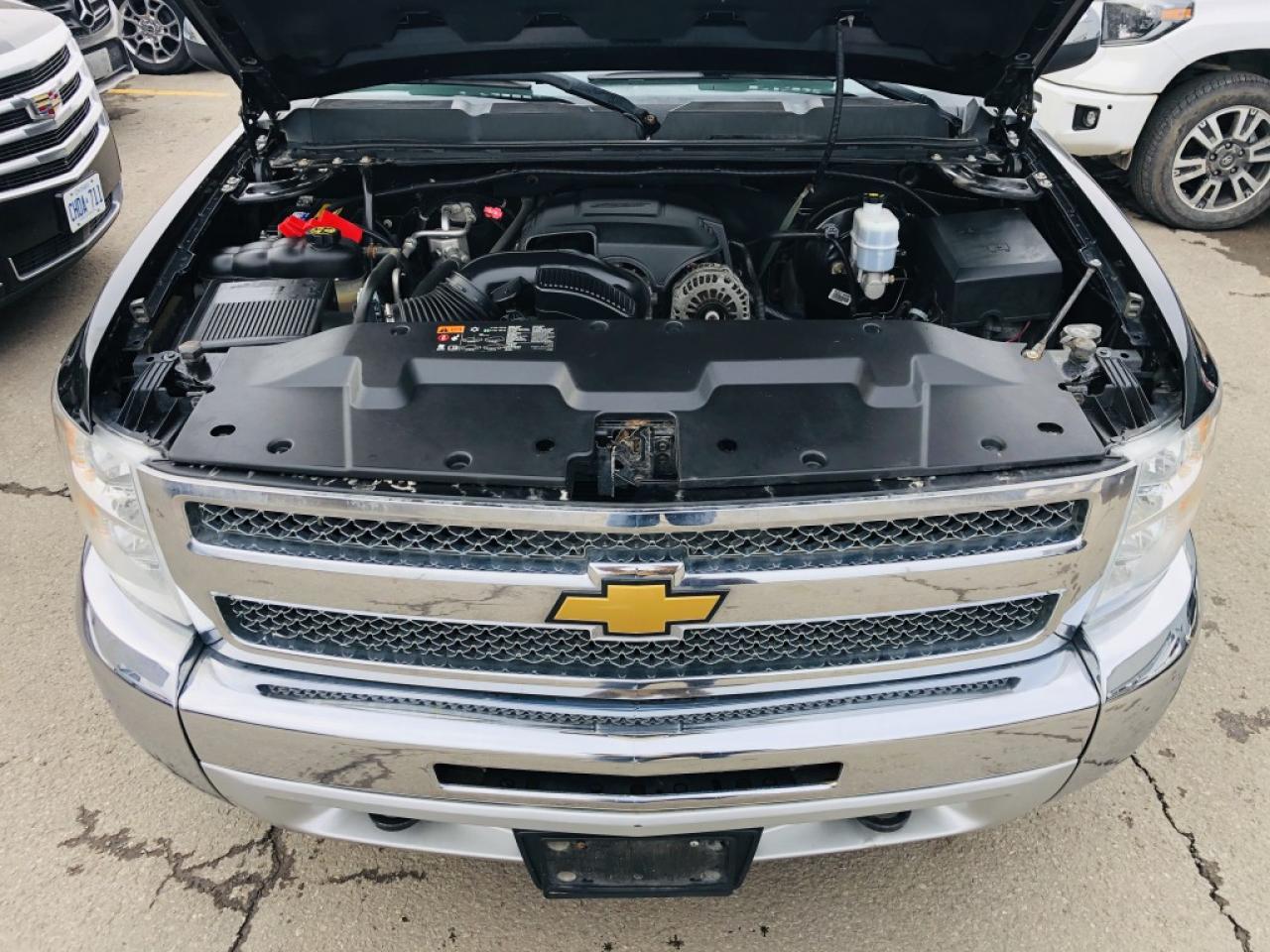 2012 Chevrolet Silverado 1500 |AUTO|4X4|ALLOYS|6 PASSENGER & MUCH MORE! Photo