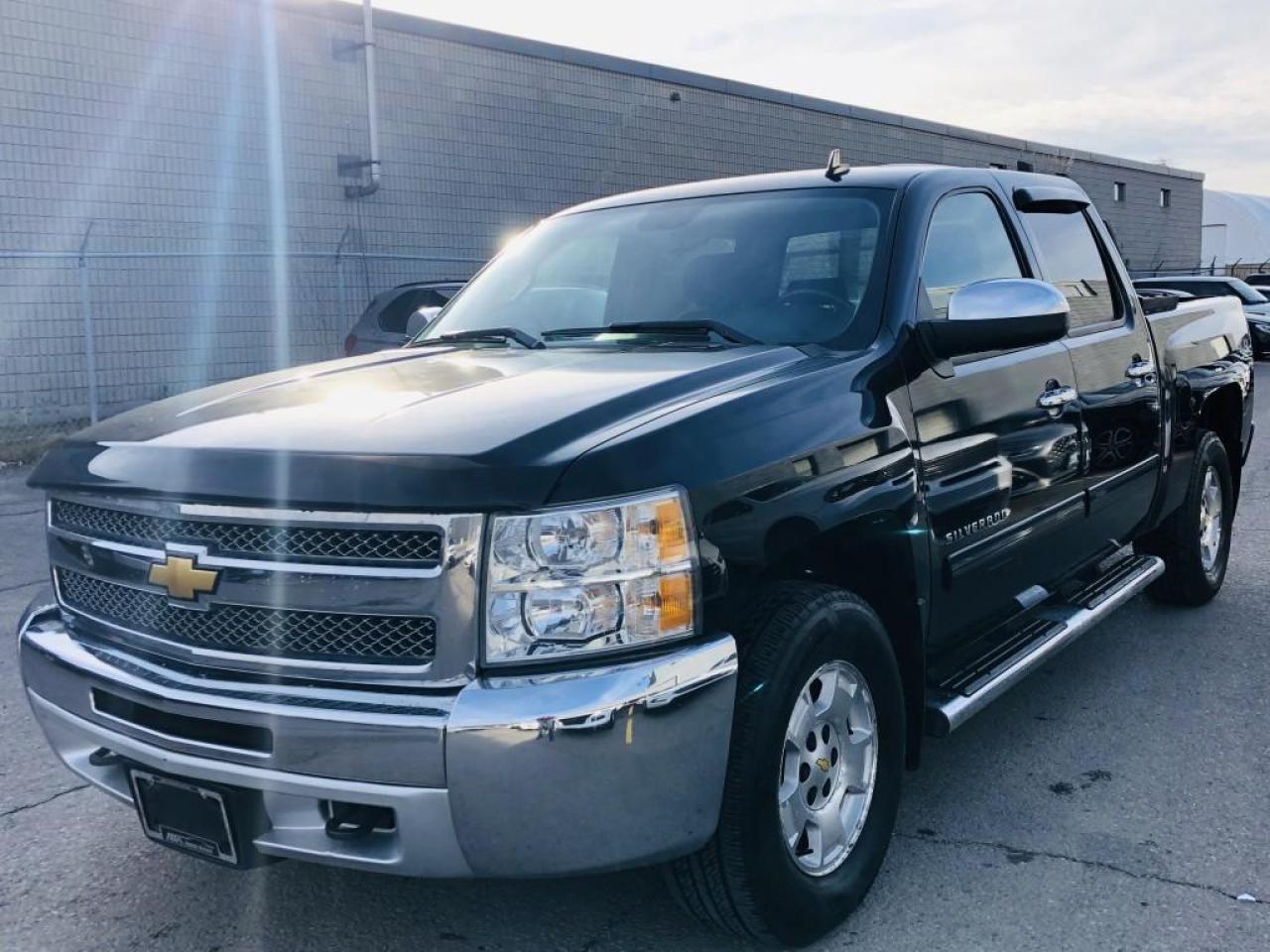 2012 Chevrolet Silverado 1500 |AUTO|4X4|ALLOYS|6 PASSENGER & MUCH MORE! Photo3