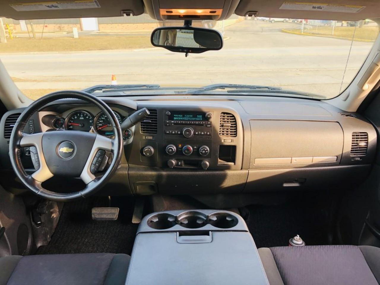 2012 Chevrolet Silverado 1500 |AUTO|4X4|ALLOYS|6 PASSENGER & MUCH MORE! Photo