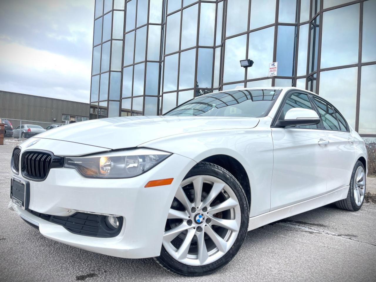 2014 BMW 3 Series 4dr Sdn 320i xDrive AWD Photo3