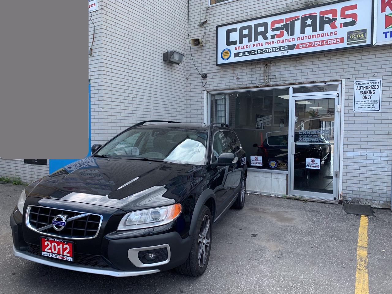 2012 Volvo XC70 NAVI, Heated Seats, 300HP T6!