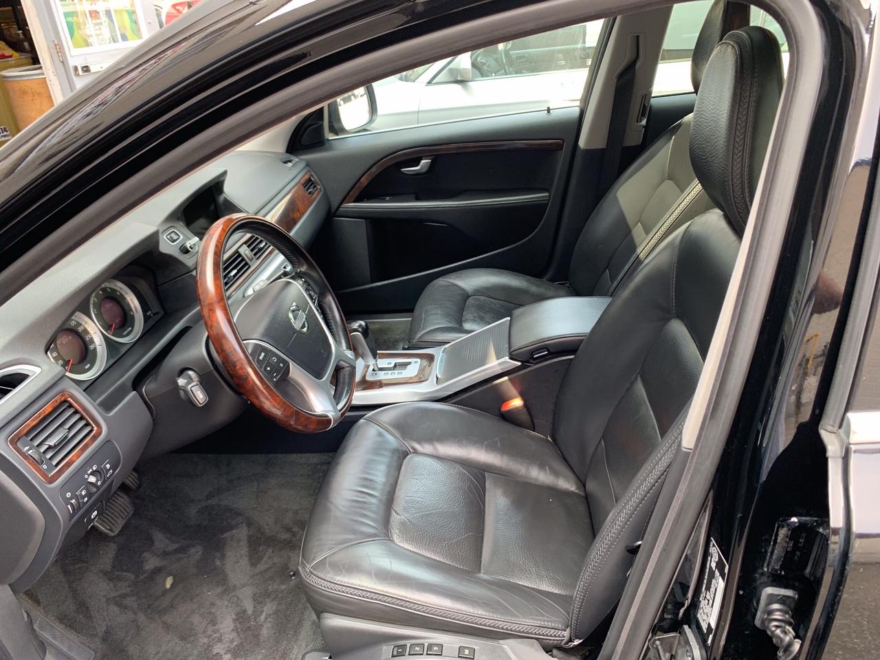 2012 Volvo XC70 NAVI, Heated Seats, 300HP T6! Photo