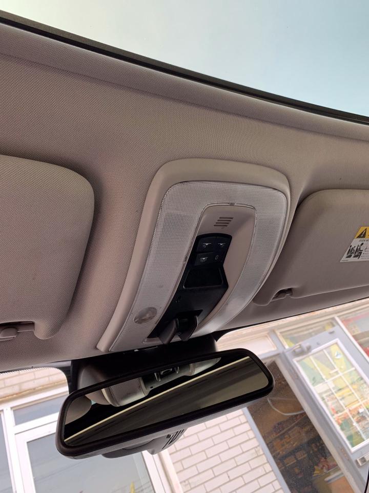 2012 Volvo XC70 NAVI, Heated Seats, 300HP T6! - Photo #12