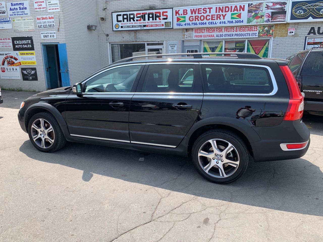 2012 Volvo XC70 NAVI, Heated Seats, 300HP T6! - Photo #22