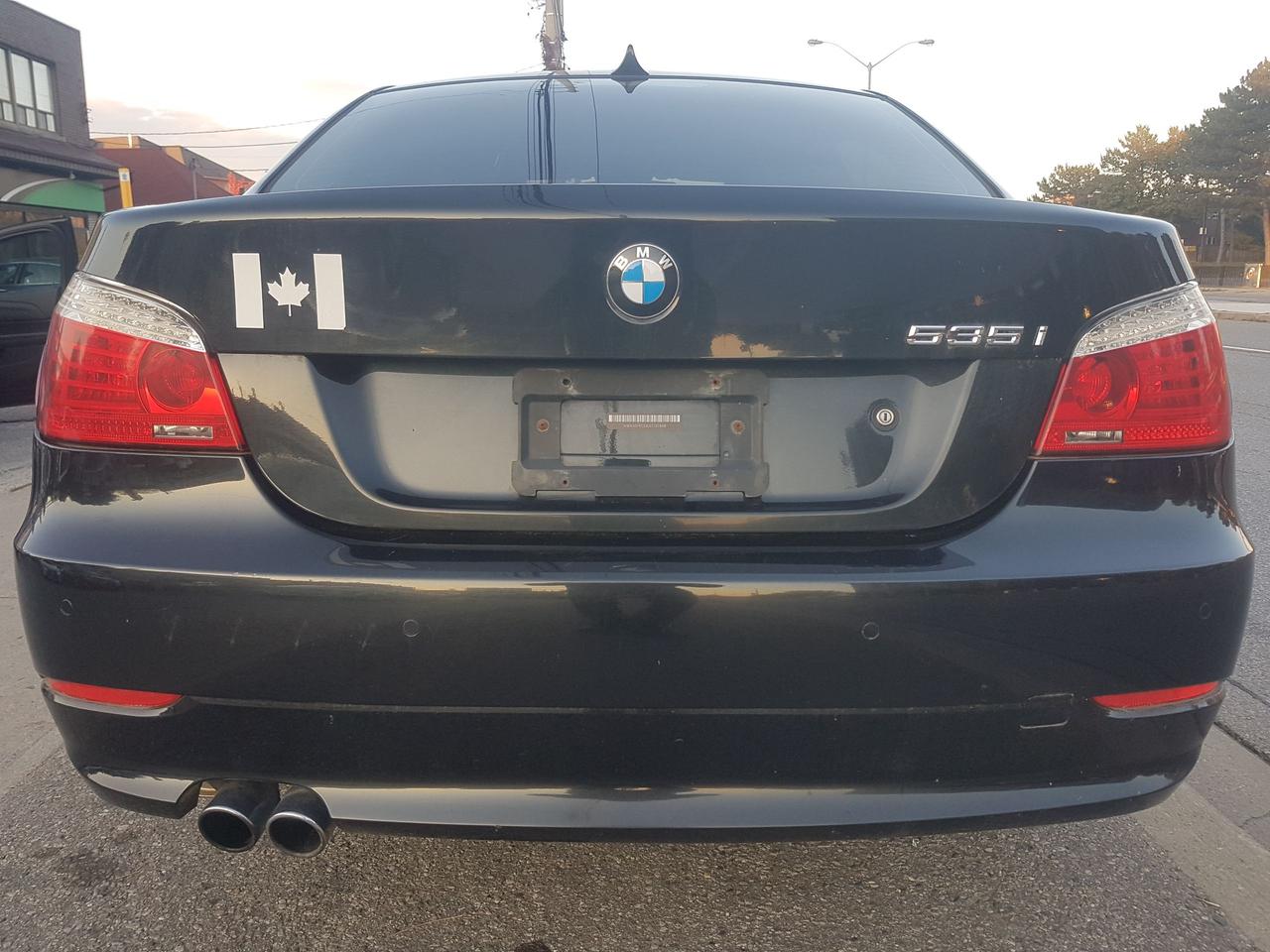 2010 BMW 5 Series 535i xDrive-MINT-NAVI-LEATHER-SUNROOF-BLUETOOTH Photo