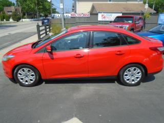 2012 Ford Focus SE - Photo #3