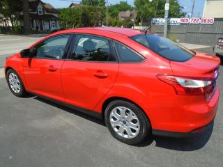 2012 Ford Focus SE - Photo #5