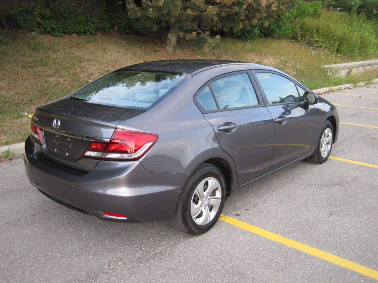 2014 Honda Civic LX - ONLY 20,499  KMS & 1 SR. OWNER!!! Photo2