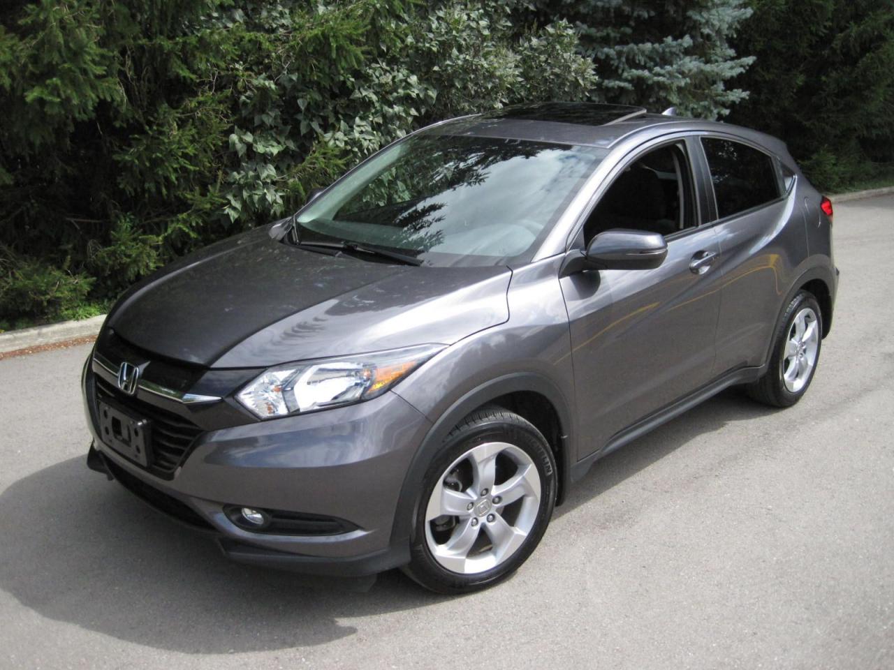 2016 Honda HR-V "EX" - RARE- 6 SPEED 1 SENIOR FEMALE OWNER!! Photo3