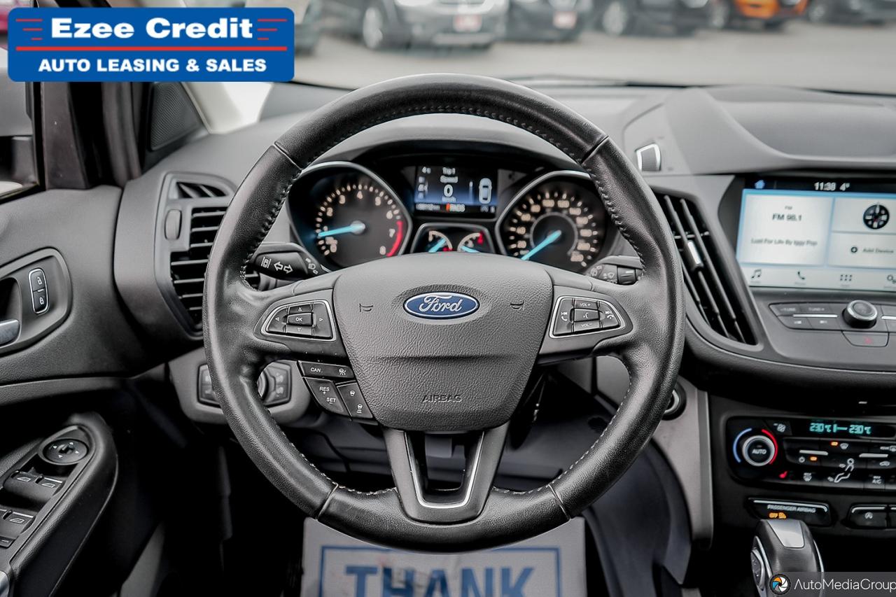 2019 Ford Escape SEL Photo48