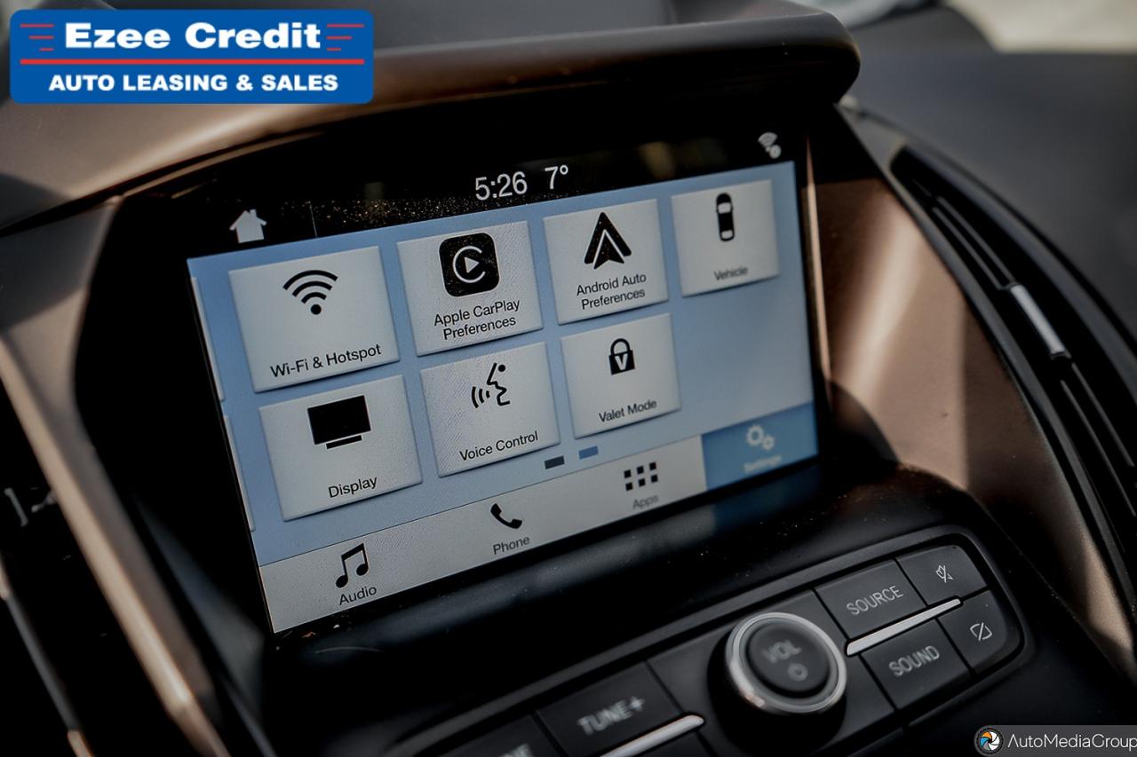 2019 Ford Escape SEL Photo28