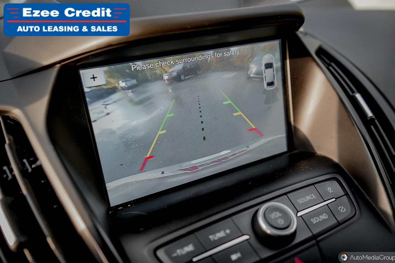 2019 Ford Escape SEL Photo27