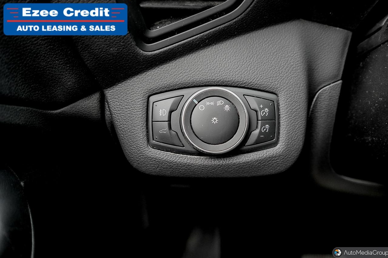 2019 Ford Escape SEL Photo