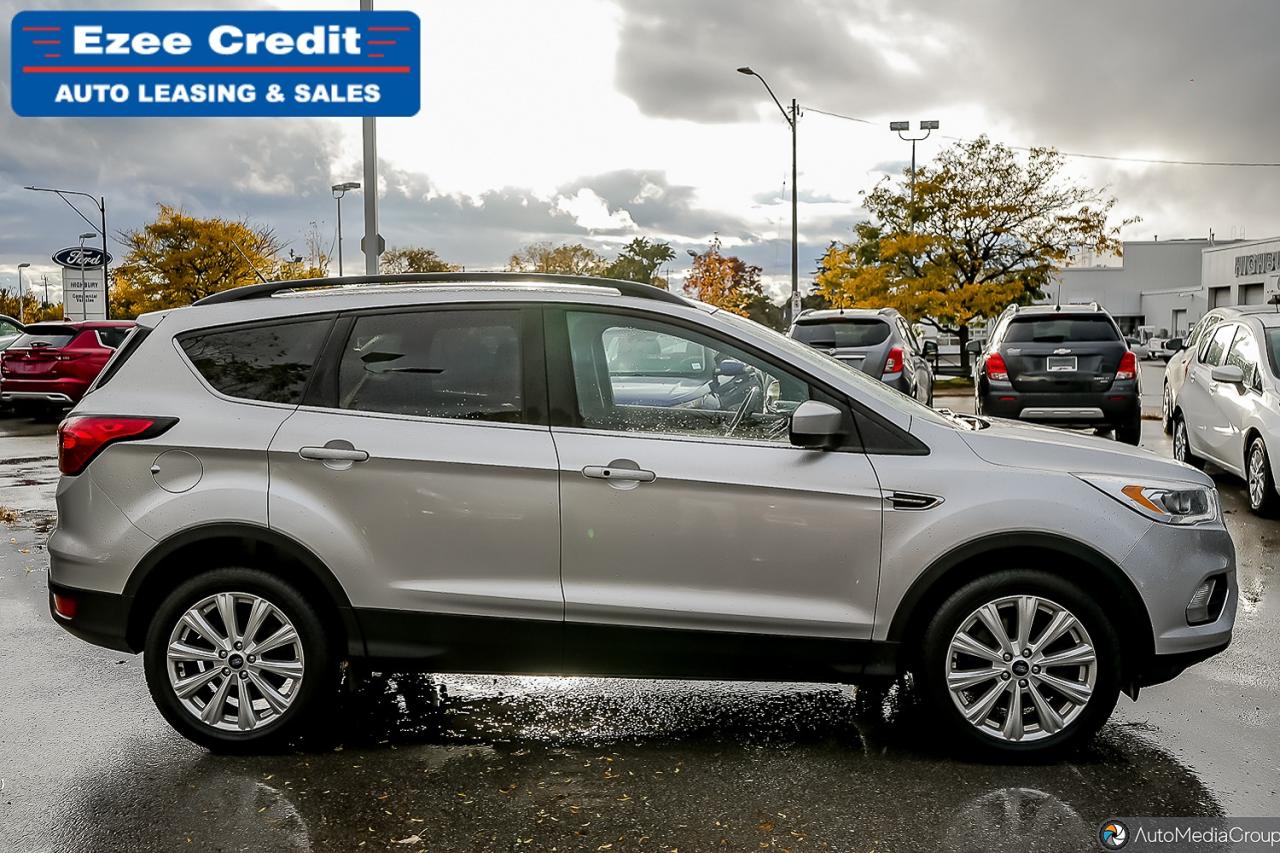 2019 Ford Escape SEL Photo34