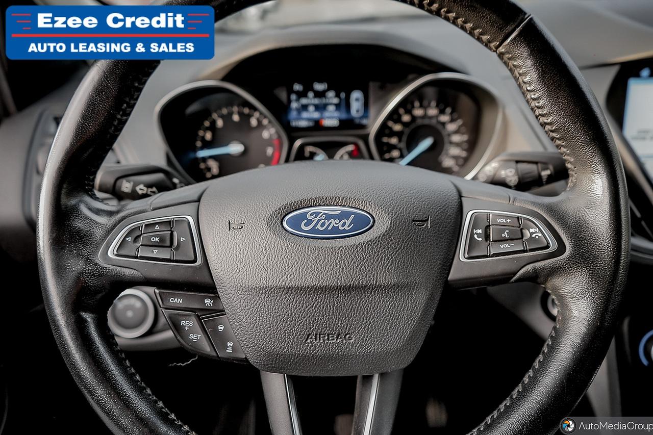 2019 Ford Escape SEL Photo