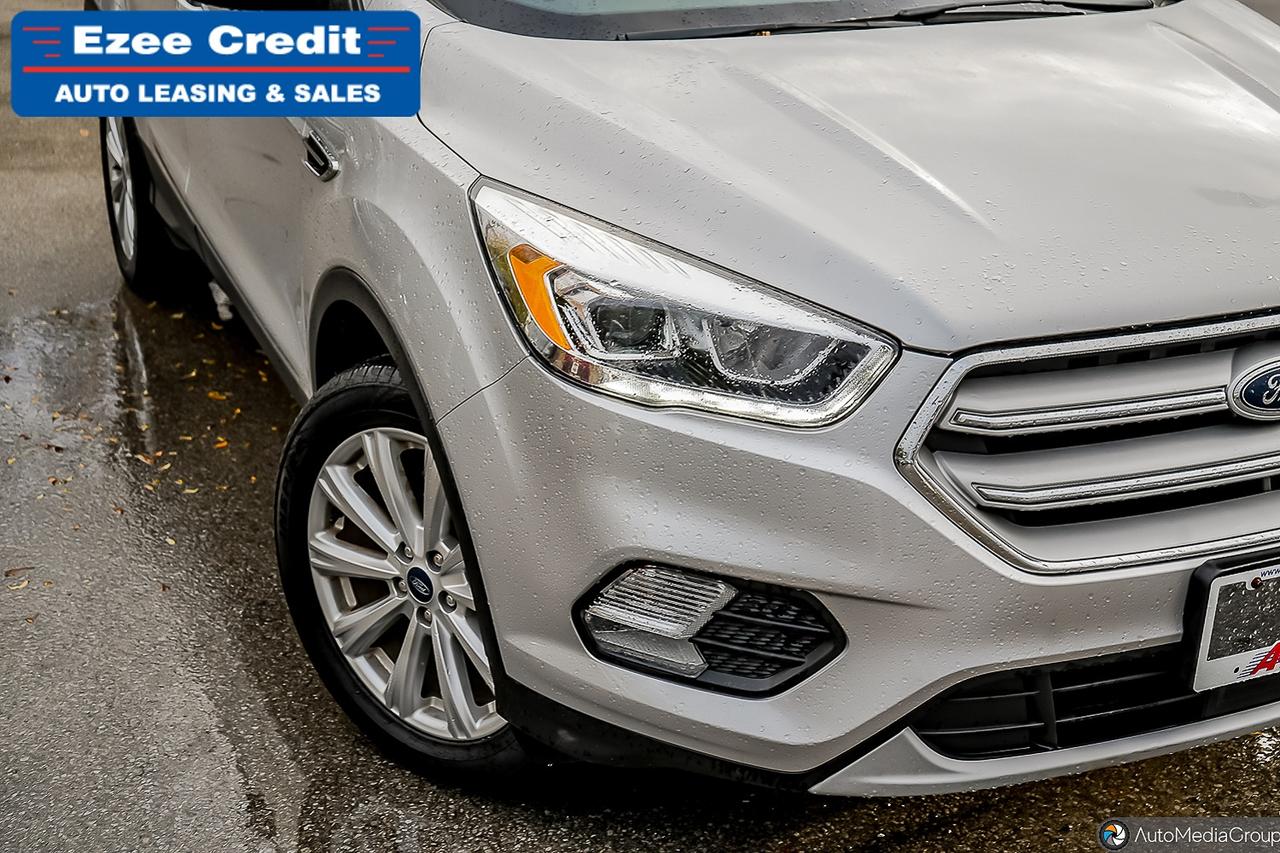 2019 Ford Escape SEL Photo