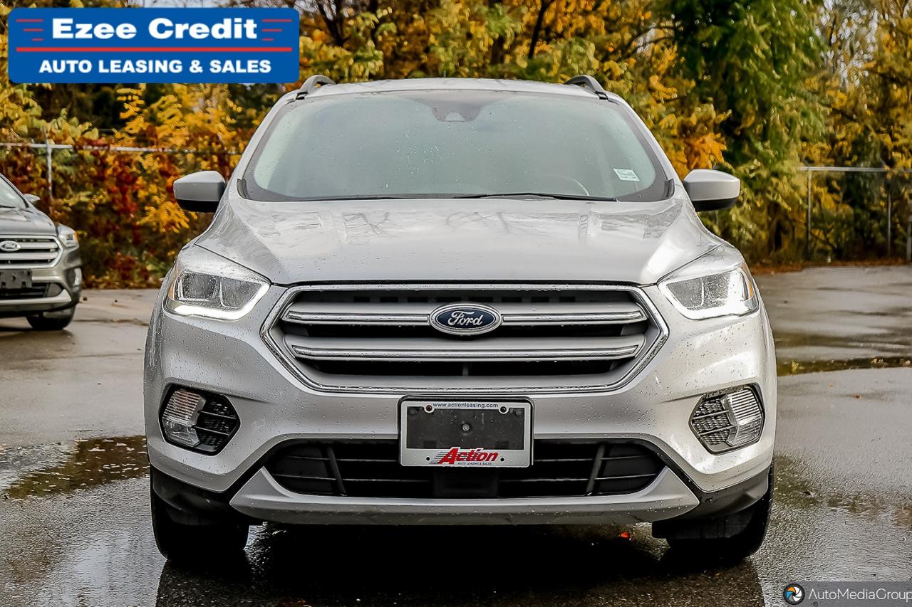 2019 Ford Escape SEL Photo12