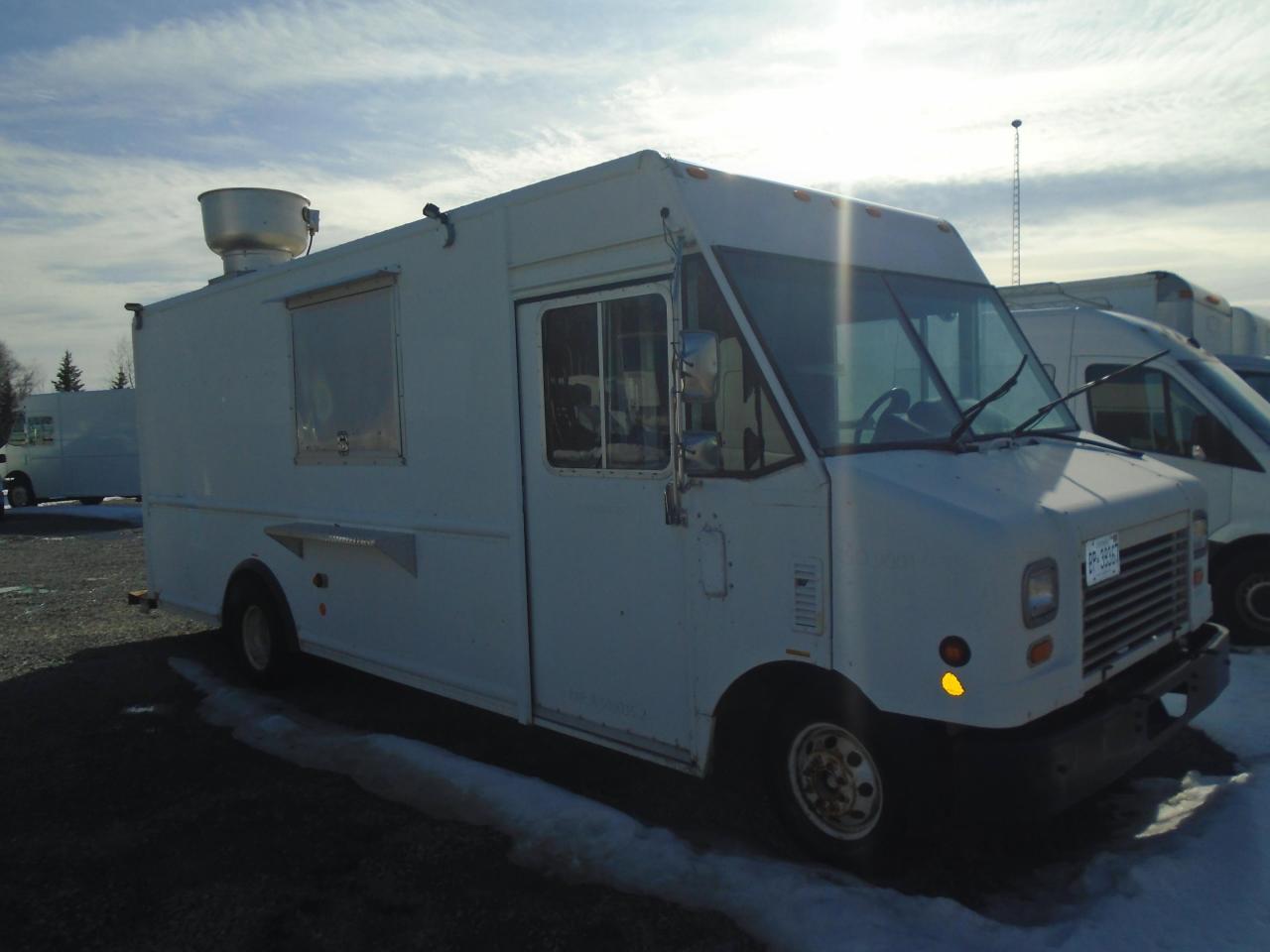 Used 2009 Ford E450 FOOD TRUCK for sale in Fenwick, ON