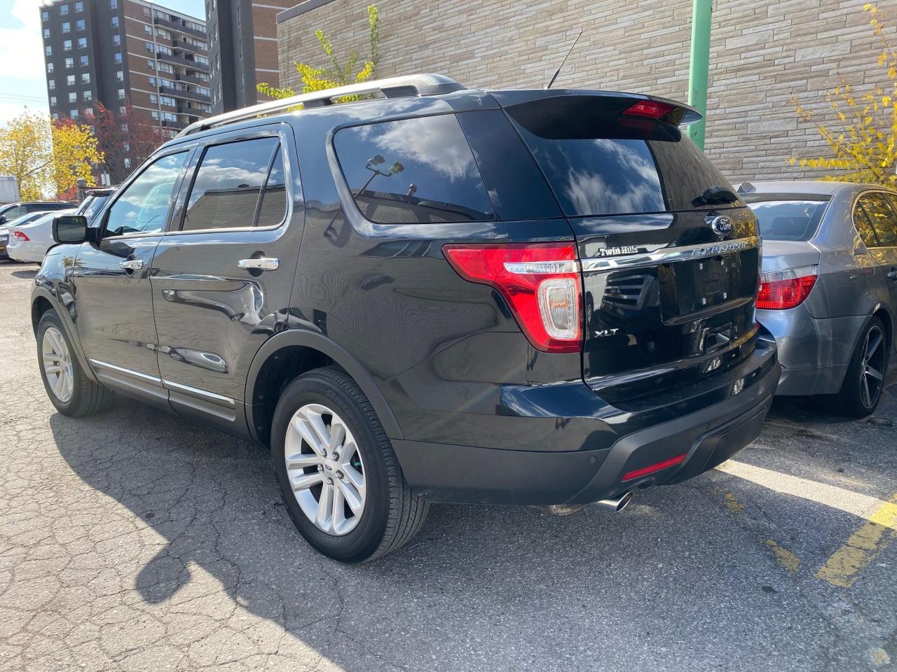 2013 Ford Explorer 7 Psgr, Leather, Navi, AWD - Photo #5