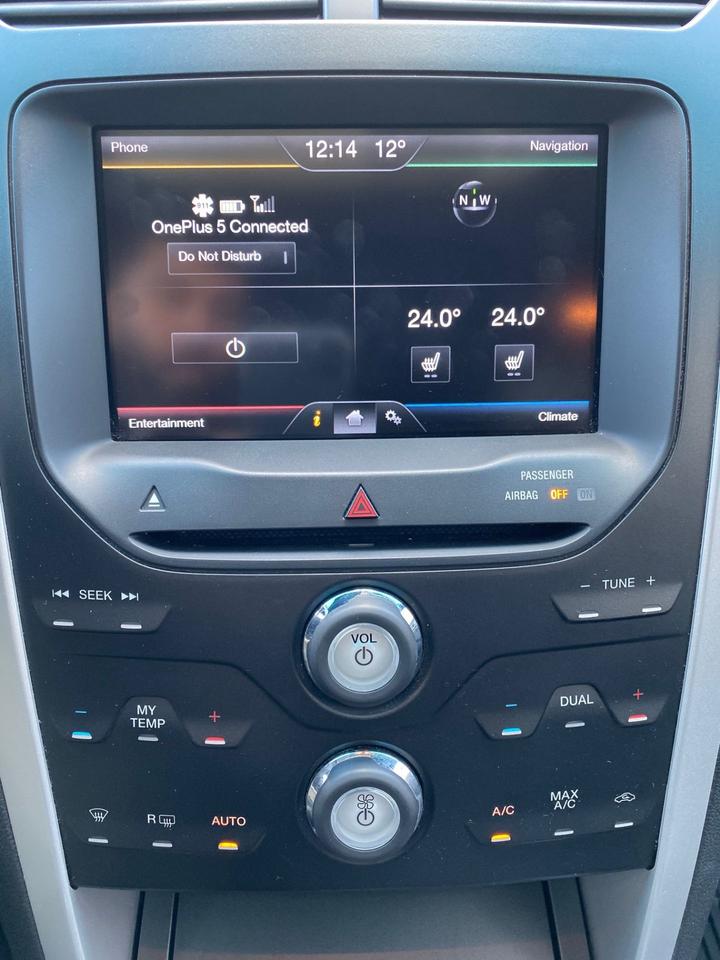 2013 Ford Explorer 7 Psgr, Leather, Navi, AWD Photo