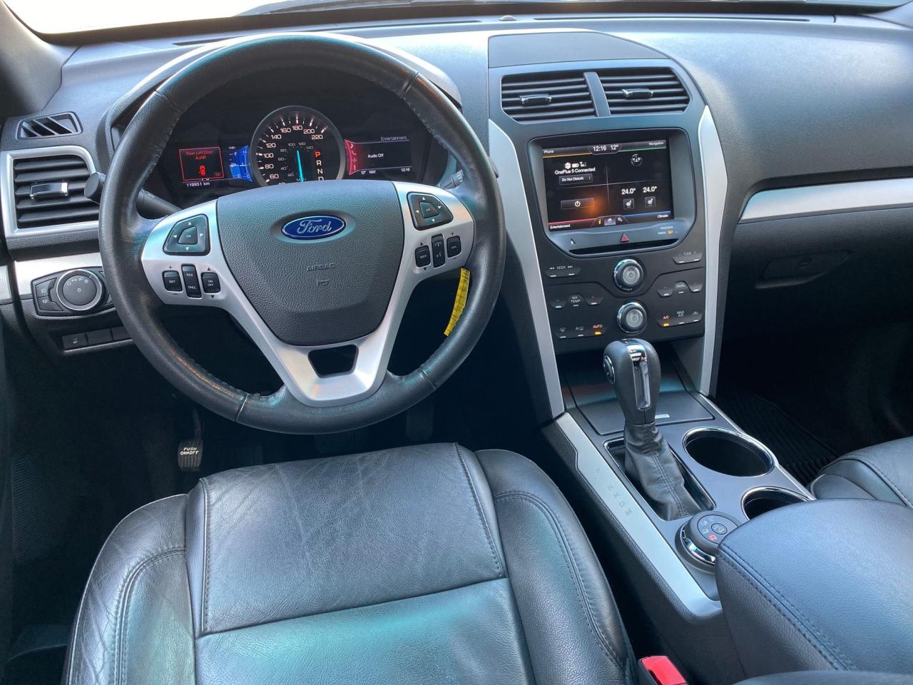 2013 Ford Explorer 7 Psgr, Leather, Navi, AWD - Photo #18