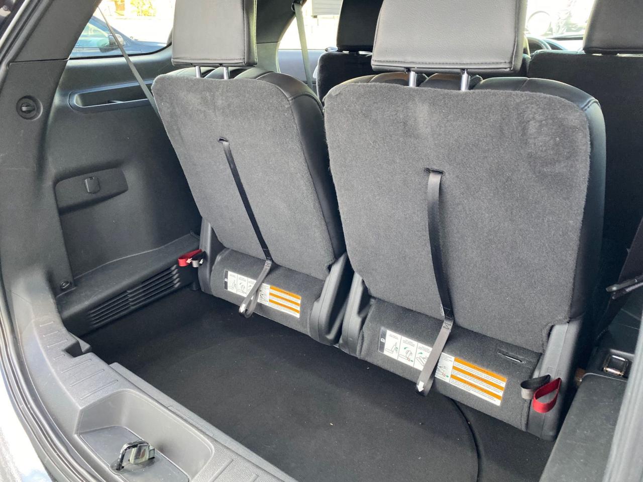 2013 Ford Explorer 7 Psgr, Leather, Navi, AWD - Photo #24
