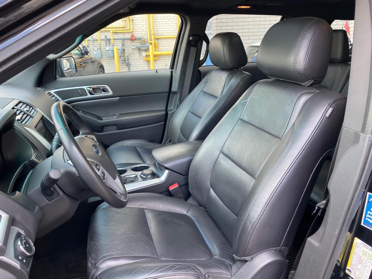 2013 Ford Explorer 7 Psgr, Leather, Navi, AWD - Photo #27