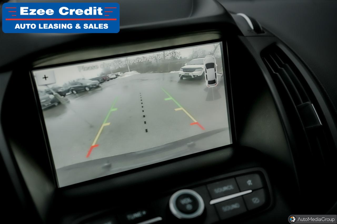 2019 Ford Escape SEL Photo