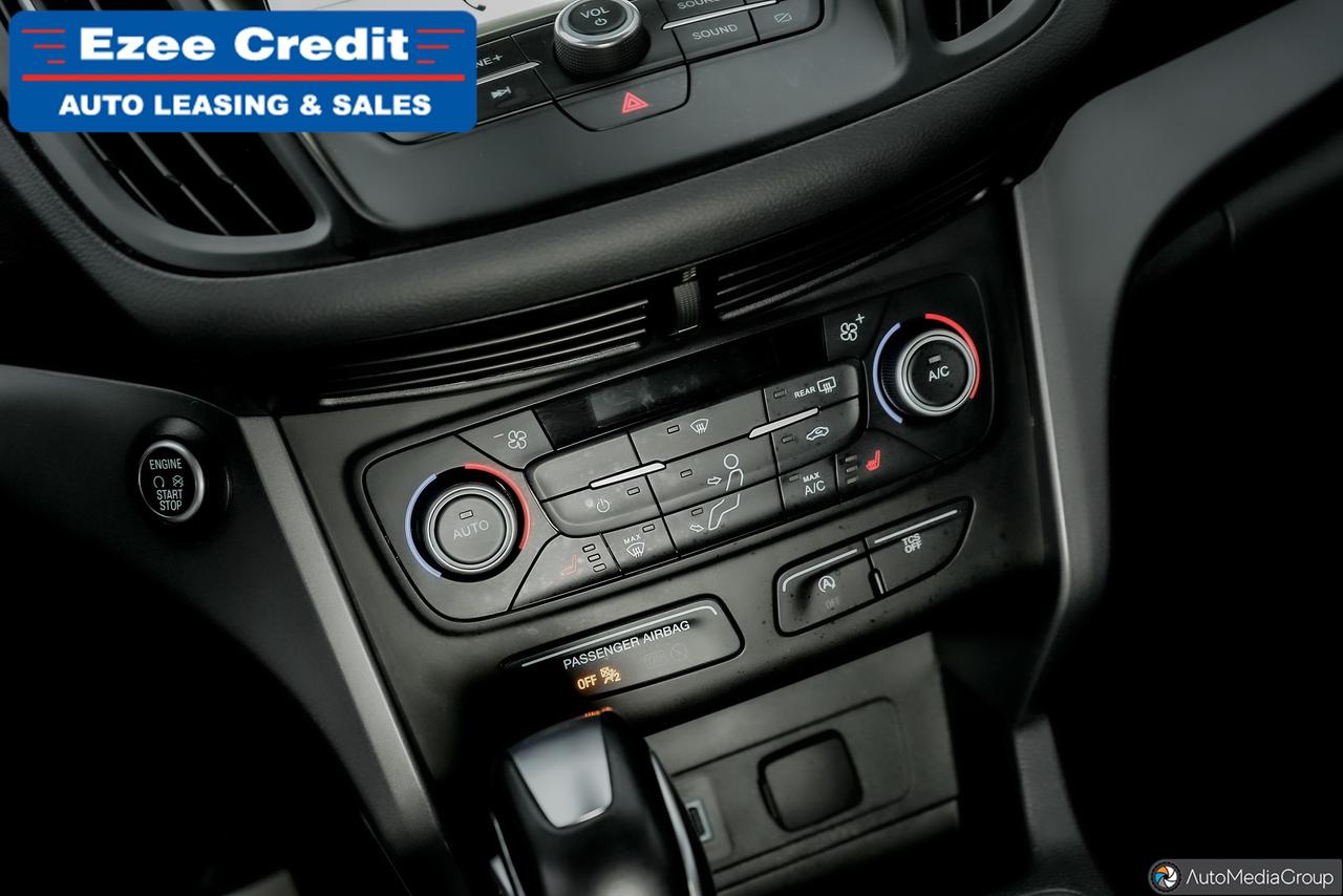 2019 Ford Escape SEL Photo