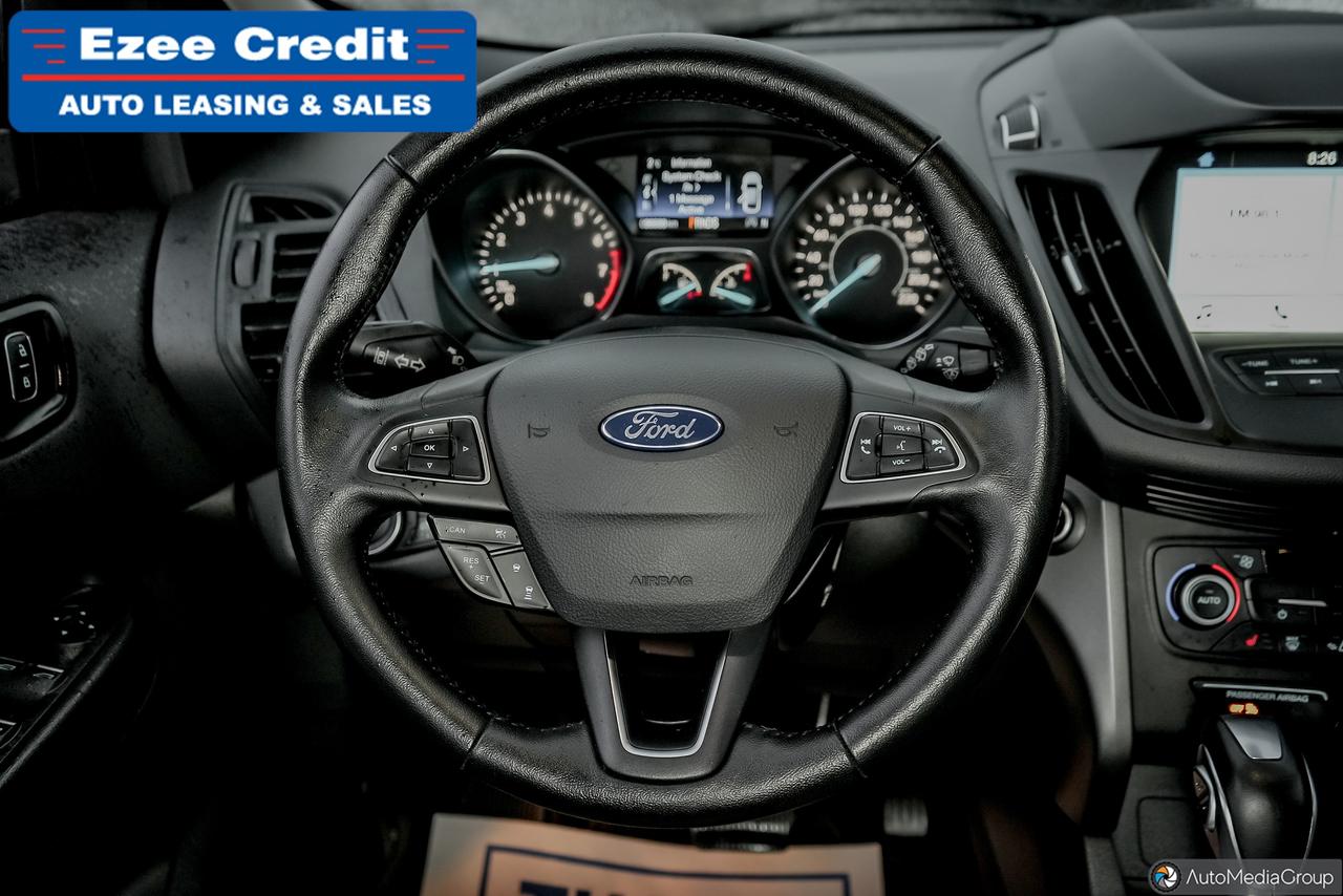 2019 Ford Escape SEL Photo