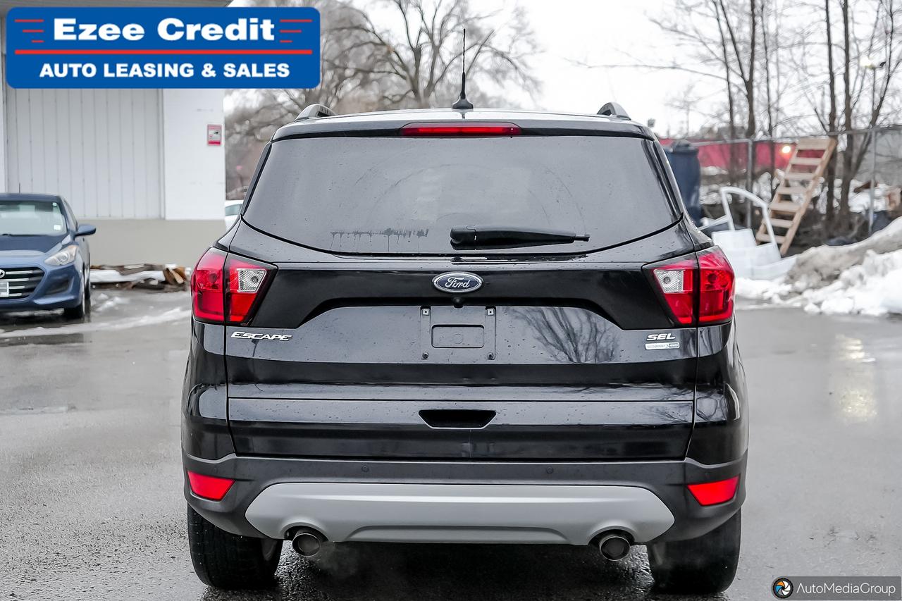 2019 Ford Escape SEL Photo