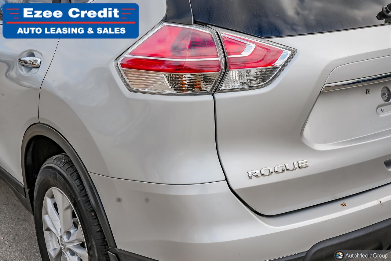 2016 Nissan Rogue SV Photo7