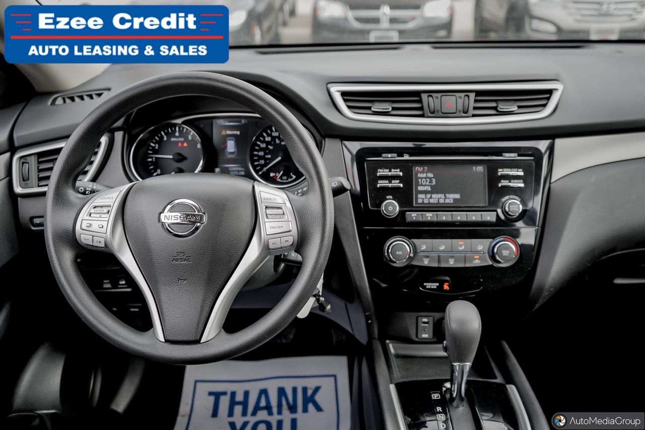 2016 Nissan Rogue SV Photo31