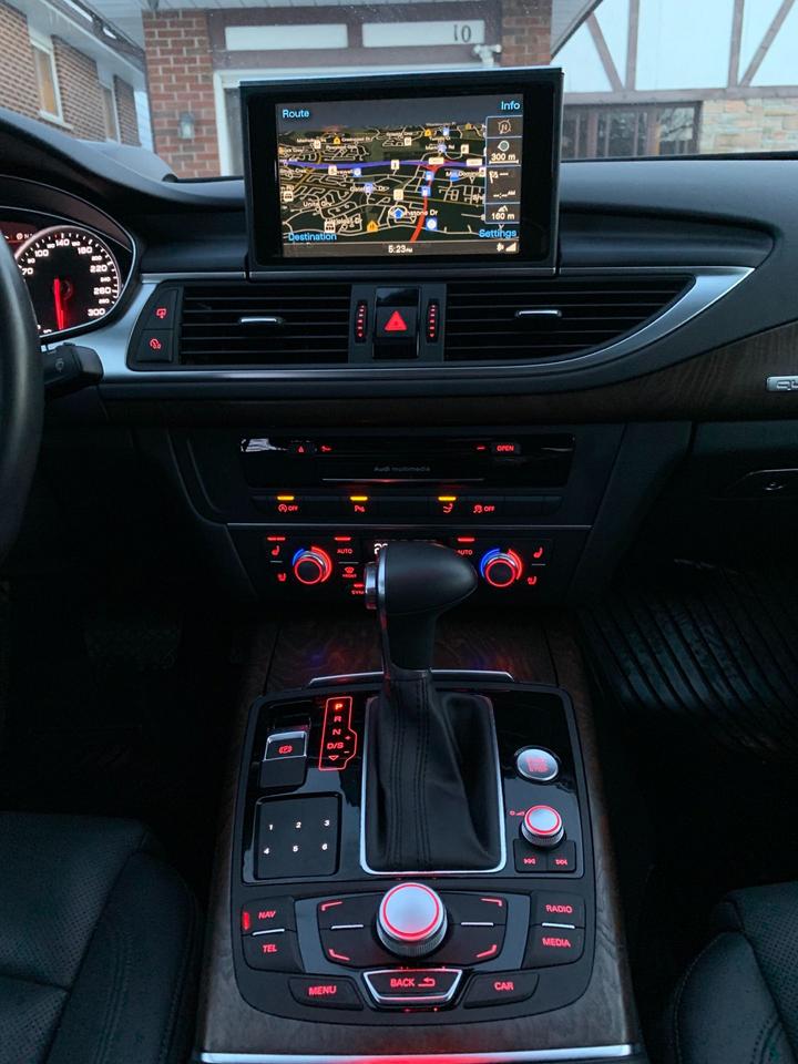 2014 Audi A7 TDI, Technik, S Line, Night Vision, No Accidents! - Photo #9