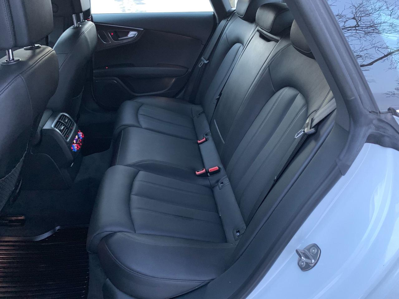 2014 Audi A7 TDI, Technik, S Line, Night Vision, No Accidents! - Photo #17