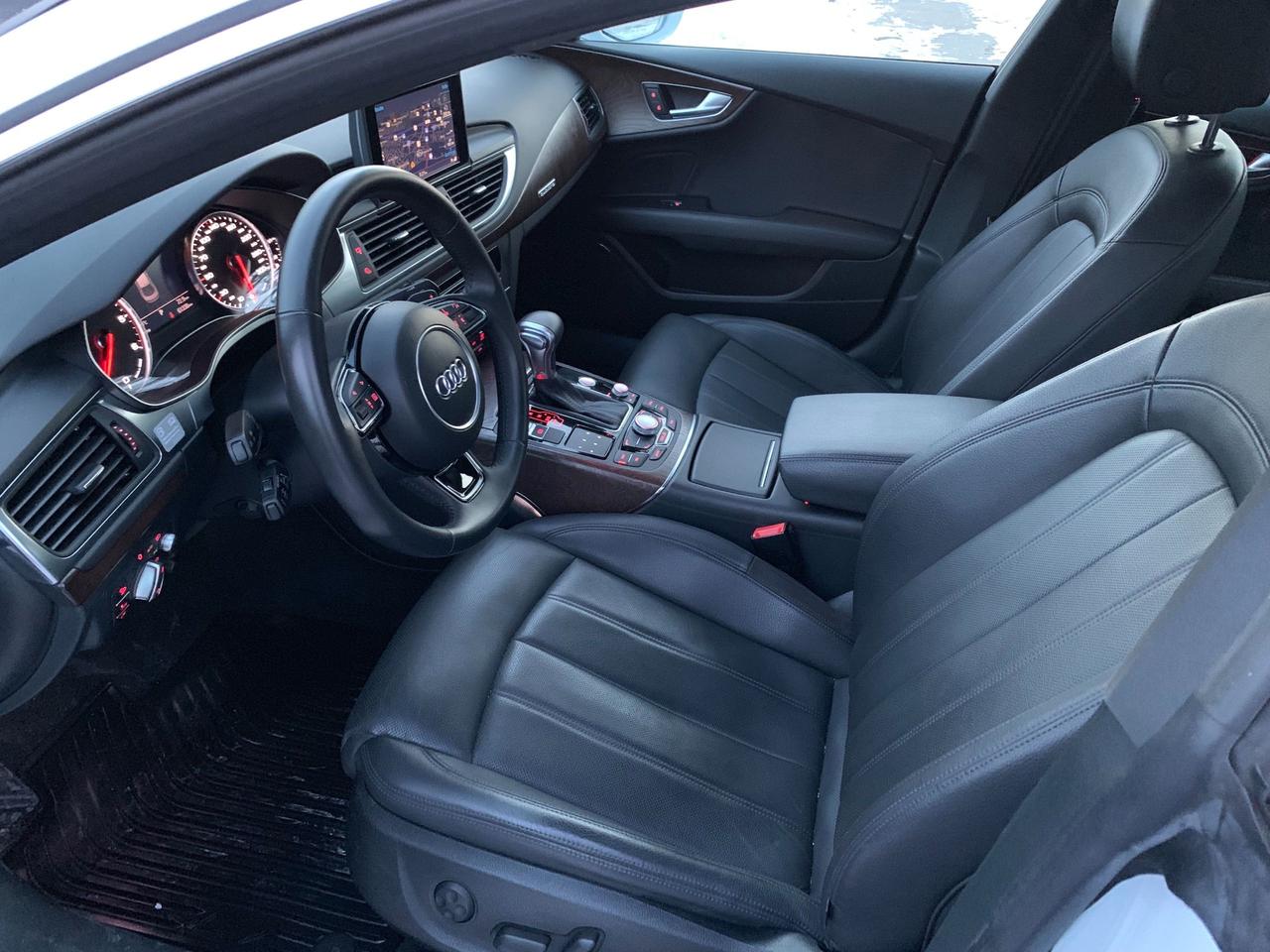 2014 Audi A7 TDI, Technik, S Line, Night Vision, No Accidents! Photo
