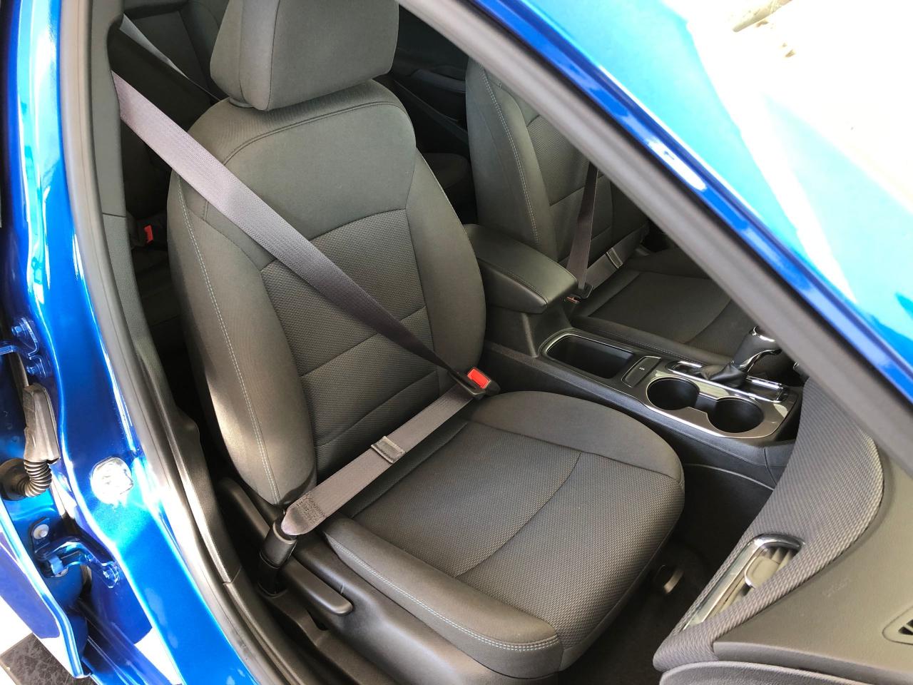 2016 Chevrolet Cruze LT+Apple+Android Play+HTD Seats+Camera+New Brakes - Photo #21