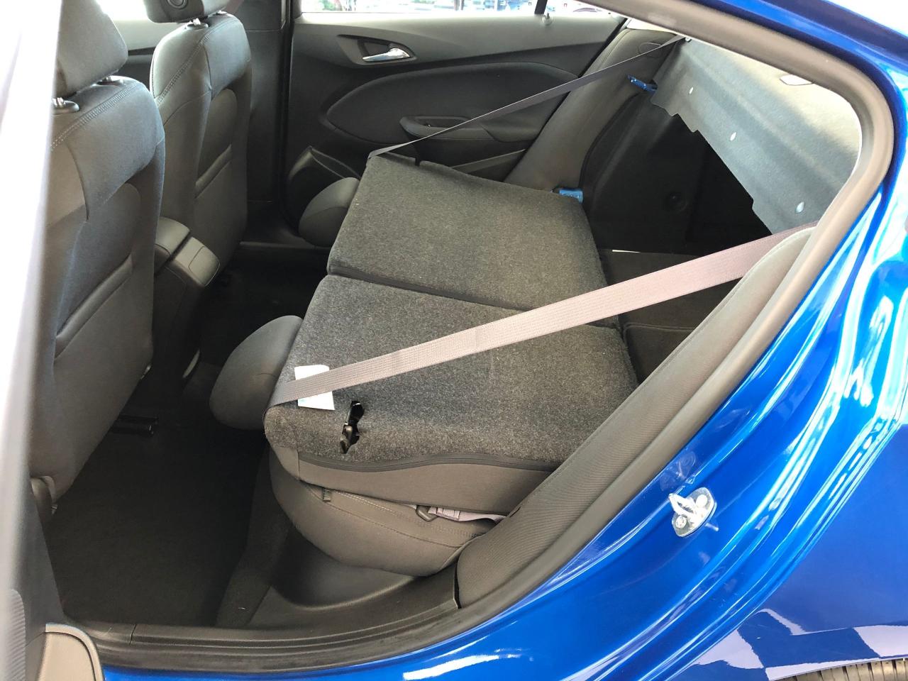 2016 Chevrolet Cruze LT+Apple+Android Play+HTD Seats+Camera+New Brakes - Photo #24