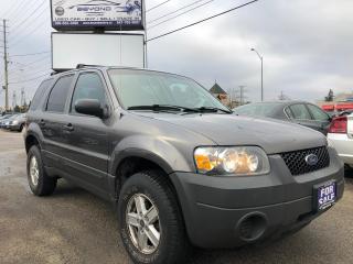 2005 Ford Escape XLS, ACCIDENT FREE, 3 YR WARRANTY, CERTIFIED - Photo #1