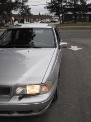 2000 Volvo S70 "SE" 1 LOCAL SENIOR OWNER! NO CLAIMS-ORIG. PAINT!! - Photo #10