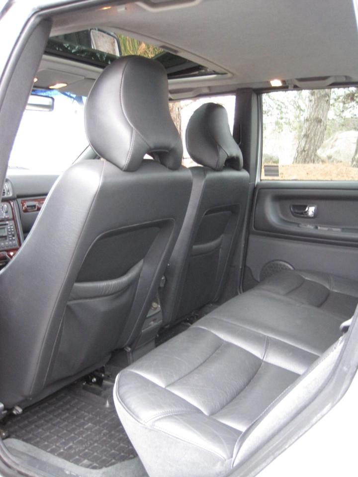 2000 Volvo S70 "SE" 1 LOCAL SENIOR OWNER! NO CLAIMS-ORIG. PAINT!! - Photo #15