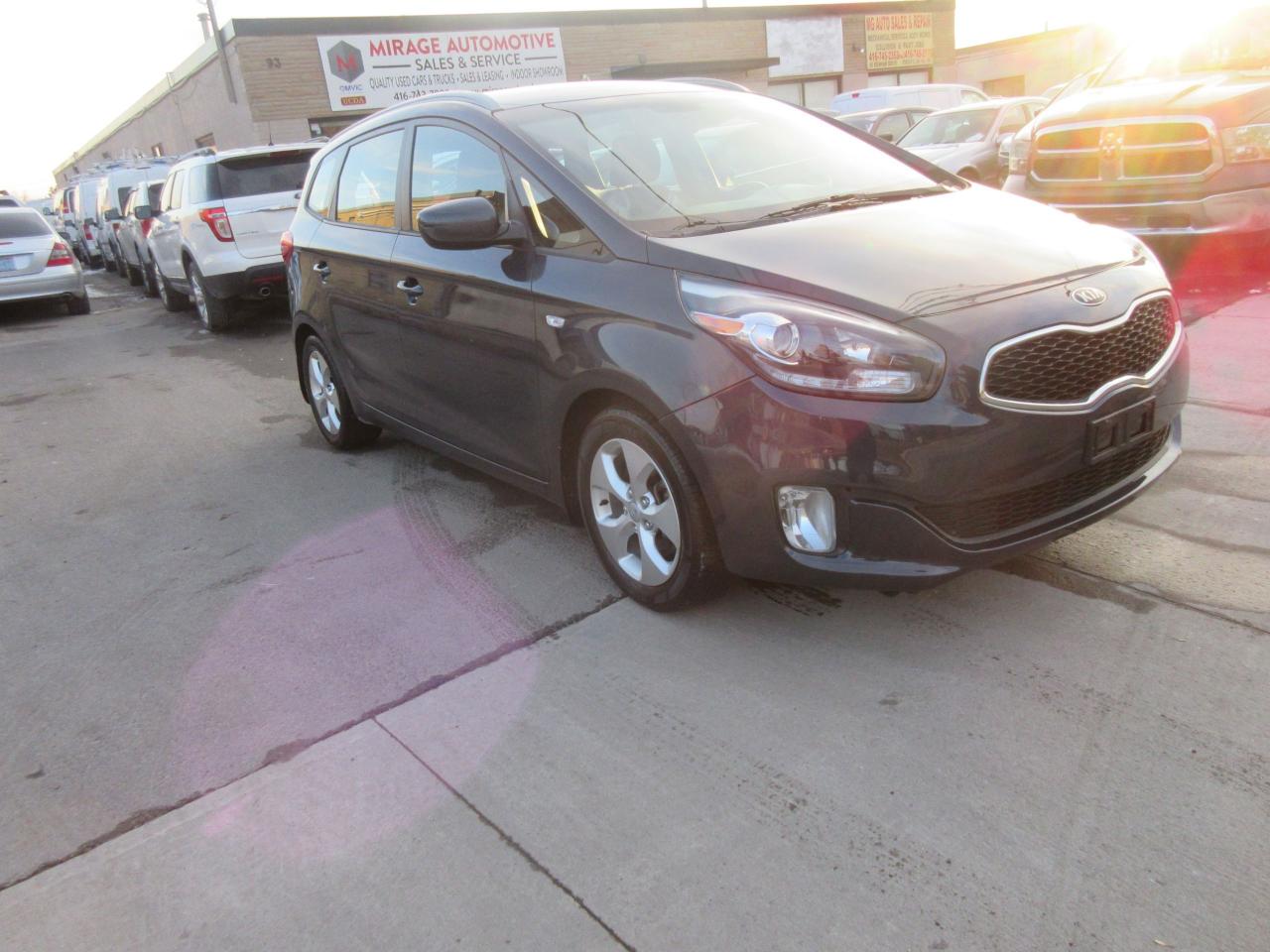 2014 Kia Rondo LX