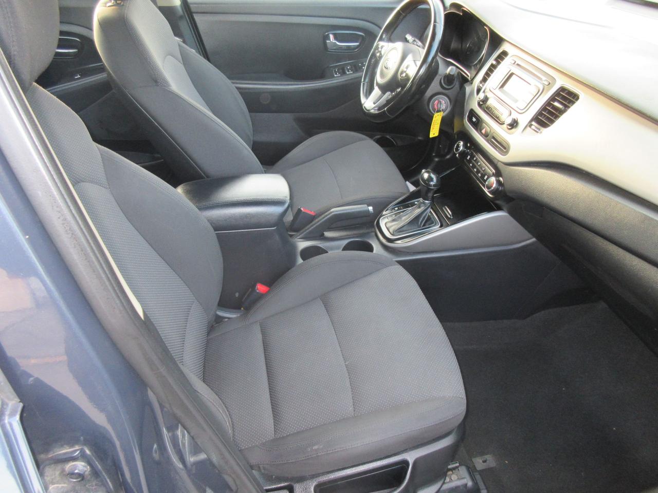 2014 Kia Rondo LX Photo
