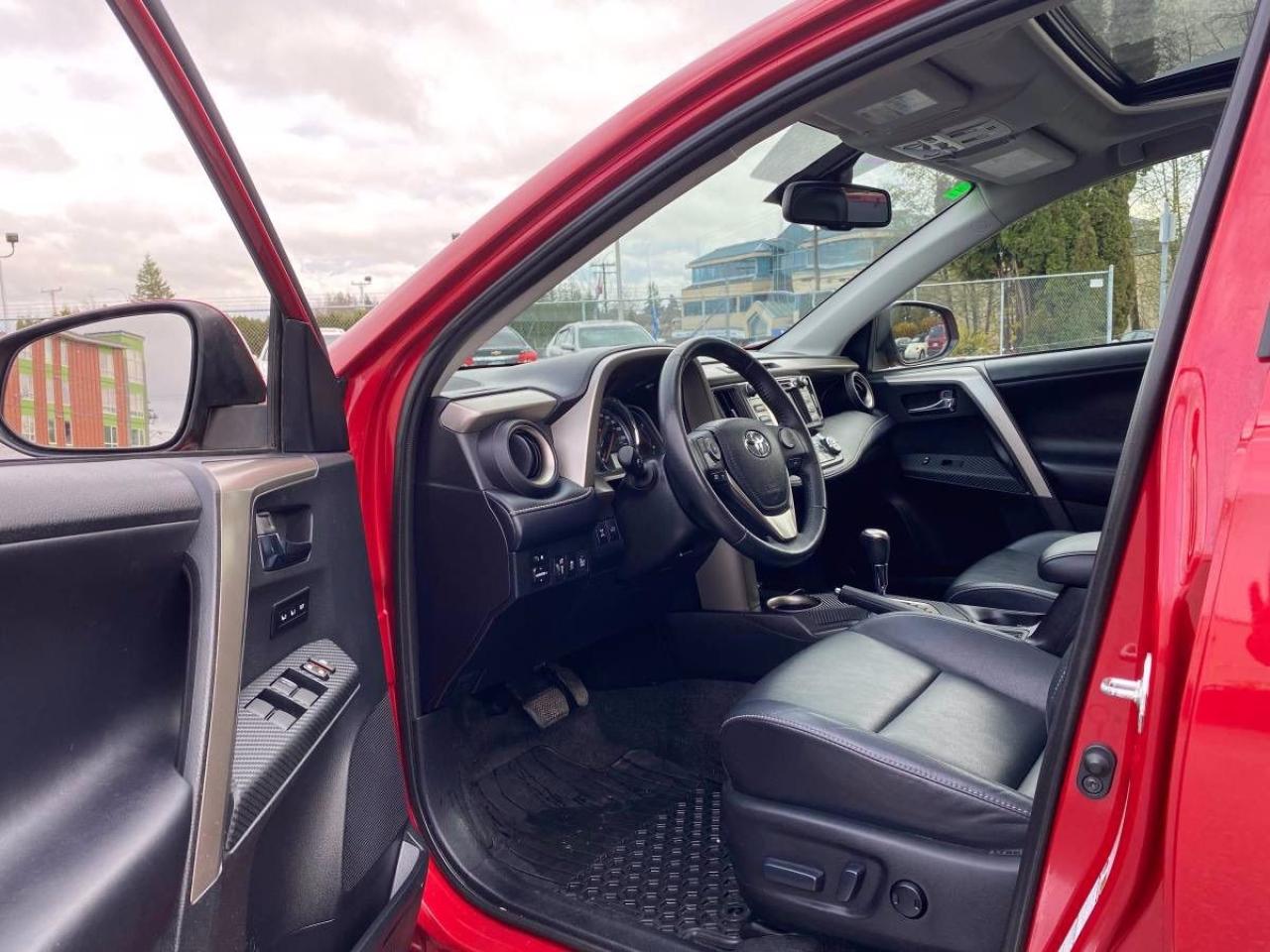 2013 Toyota RAV4 LIMITED  - Photo #13