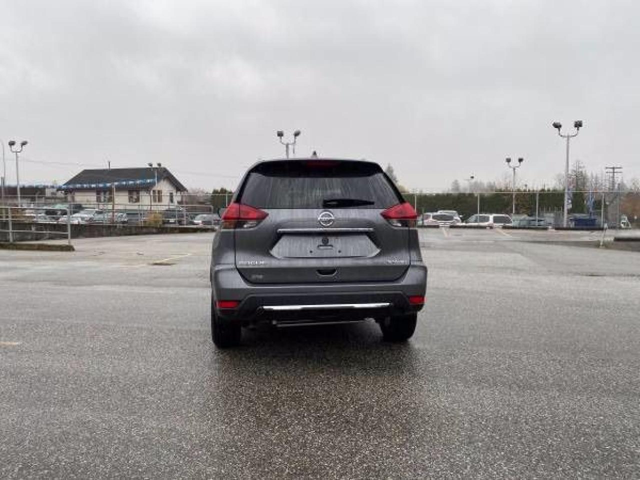 2018 Nissan Rogue SV - Photo #7