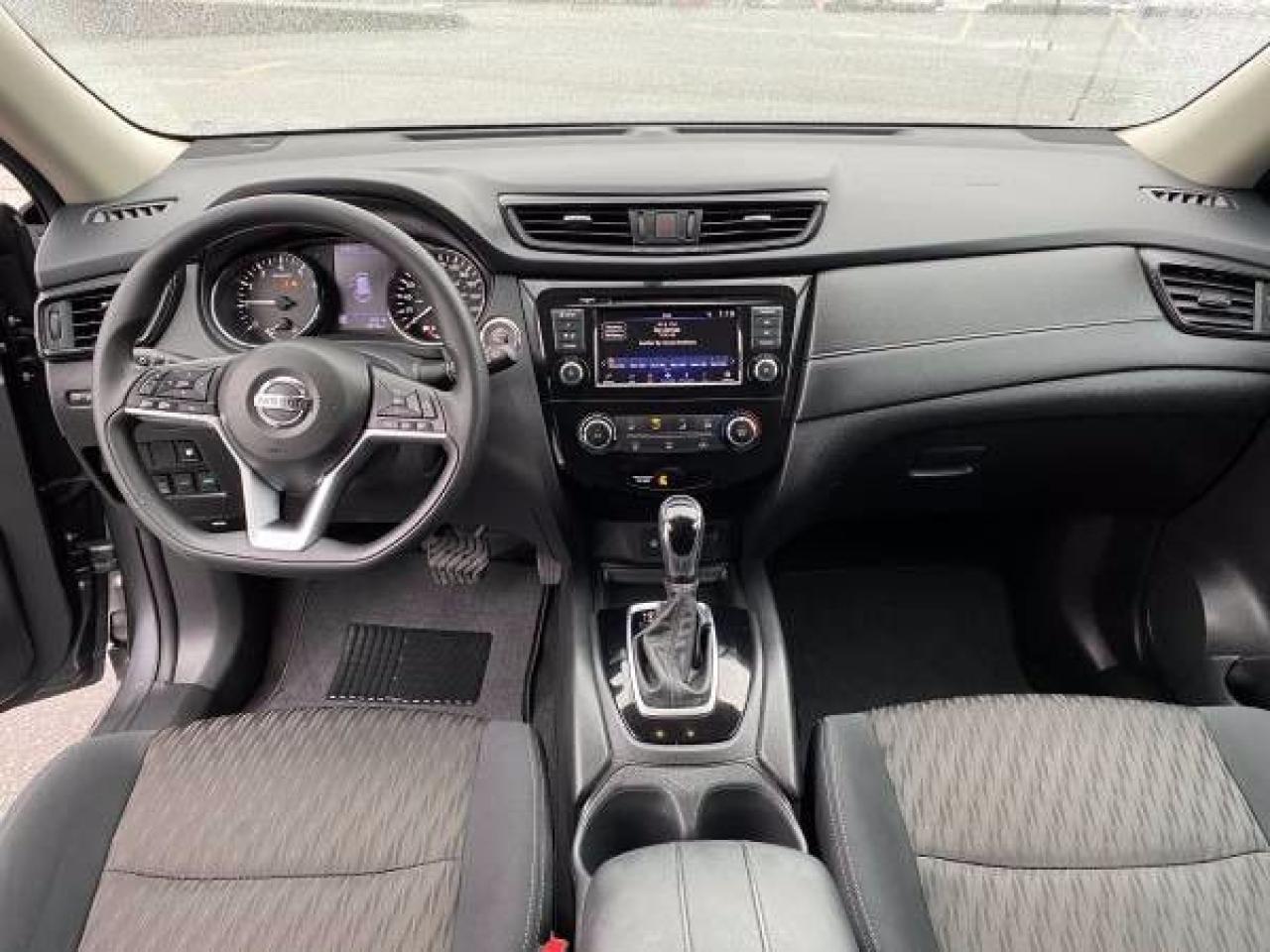 2018 Nissan Rogue SV - Photo #15