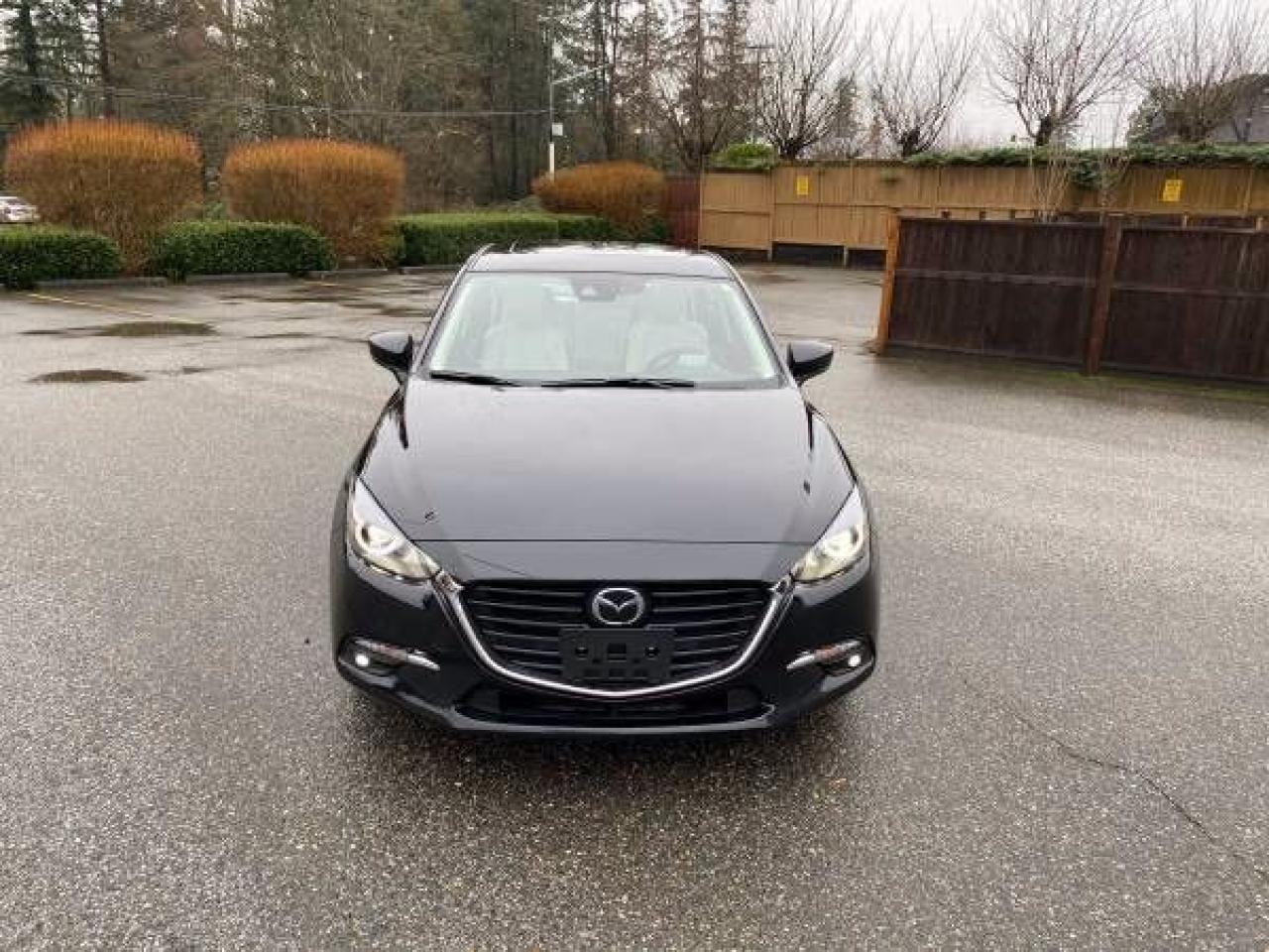 2018 Mazda MAZDA3 GT - Photo #2