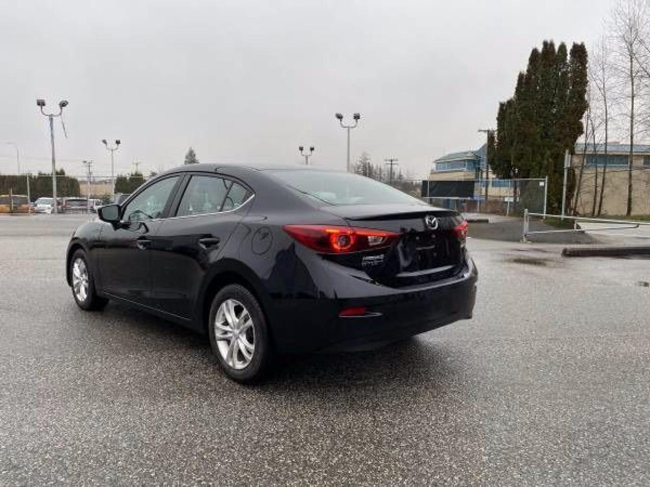 2018 Mazda MAZDA3 GT - Photo #5