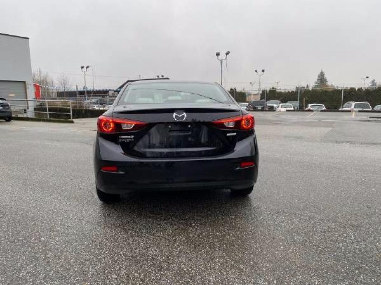 2018 Mazda MAZDA3 GT - Photo #6
